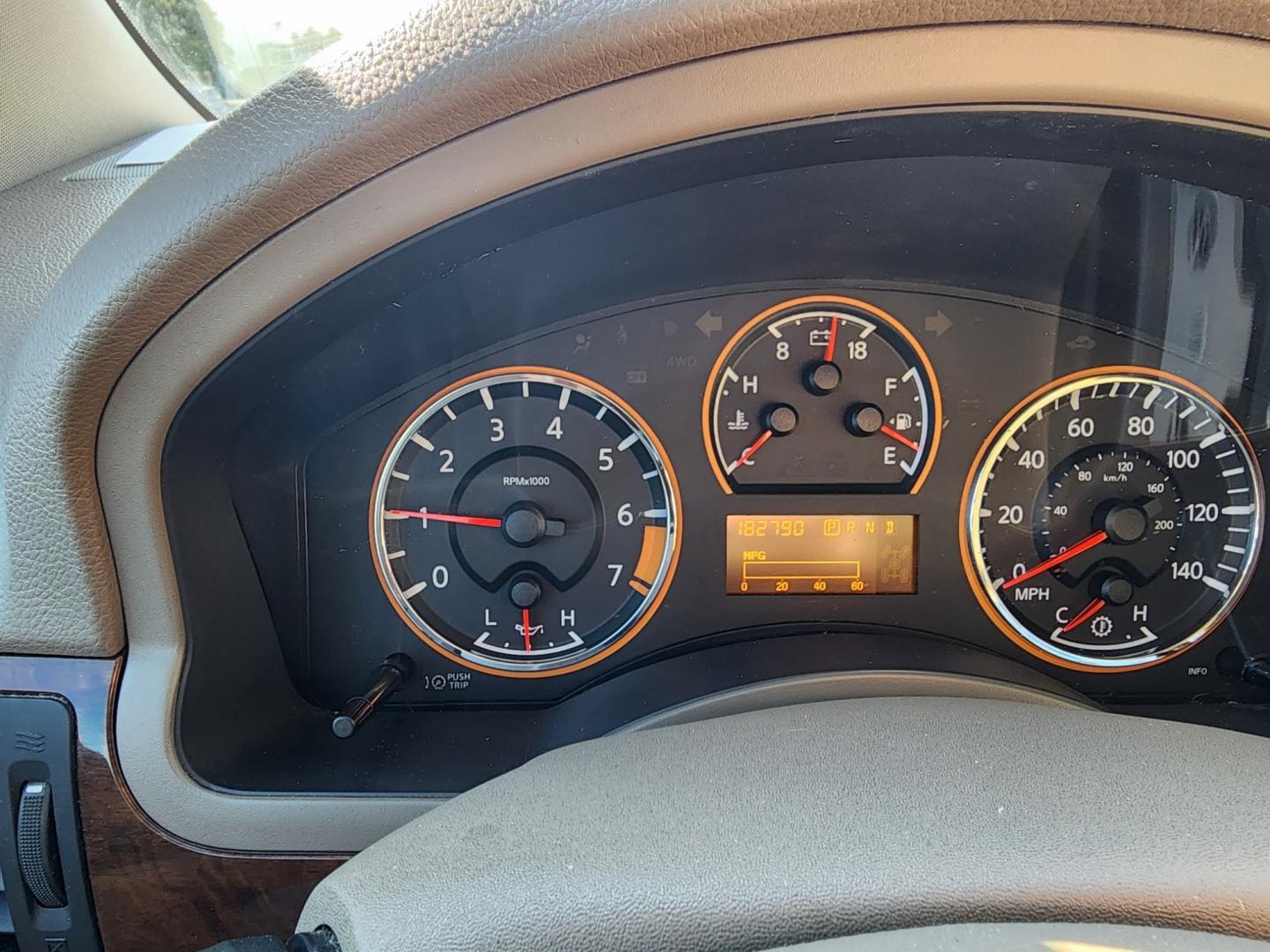 2014 Burgandy /BEIGE Nissan Armada Platinum (5N1AA0ND2EN) with an 5.6 V-8 engine, Automatic transmission, located at 1221 Madison St., Shelbyville, TN, 37160, (931) 680-9439, 0.000000, 0.000000 - Photo#10